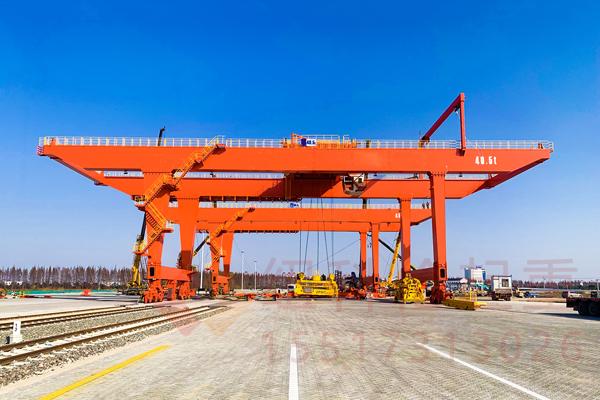 集装箱门式起重机的防摇技术有哪些突破