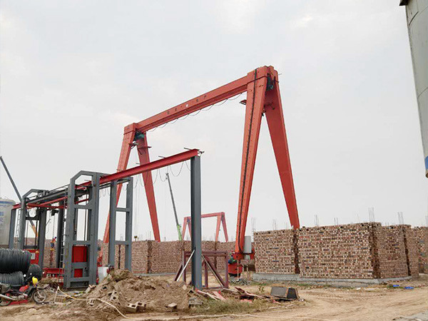 贵州贵阳龙门吊厂家2台20吨龙门吊销售价格