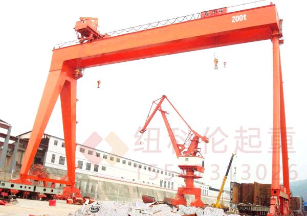 造船龙门吊如何保障巨型船体模块精准对接