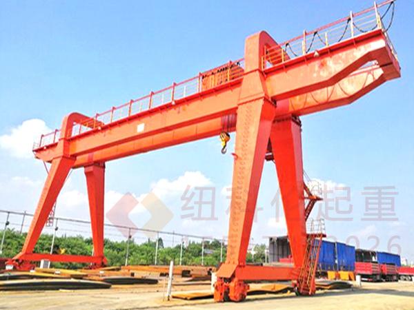 钢铁厂龙门吊如何应对高温恶劣的作业环境